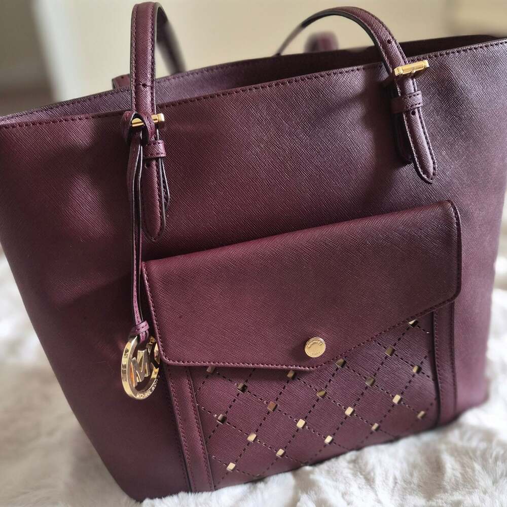 Michael Kors Large Plum Saffiano Tote Bag Gold Tone Preppy Quiet Luxury Work Bag